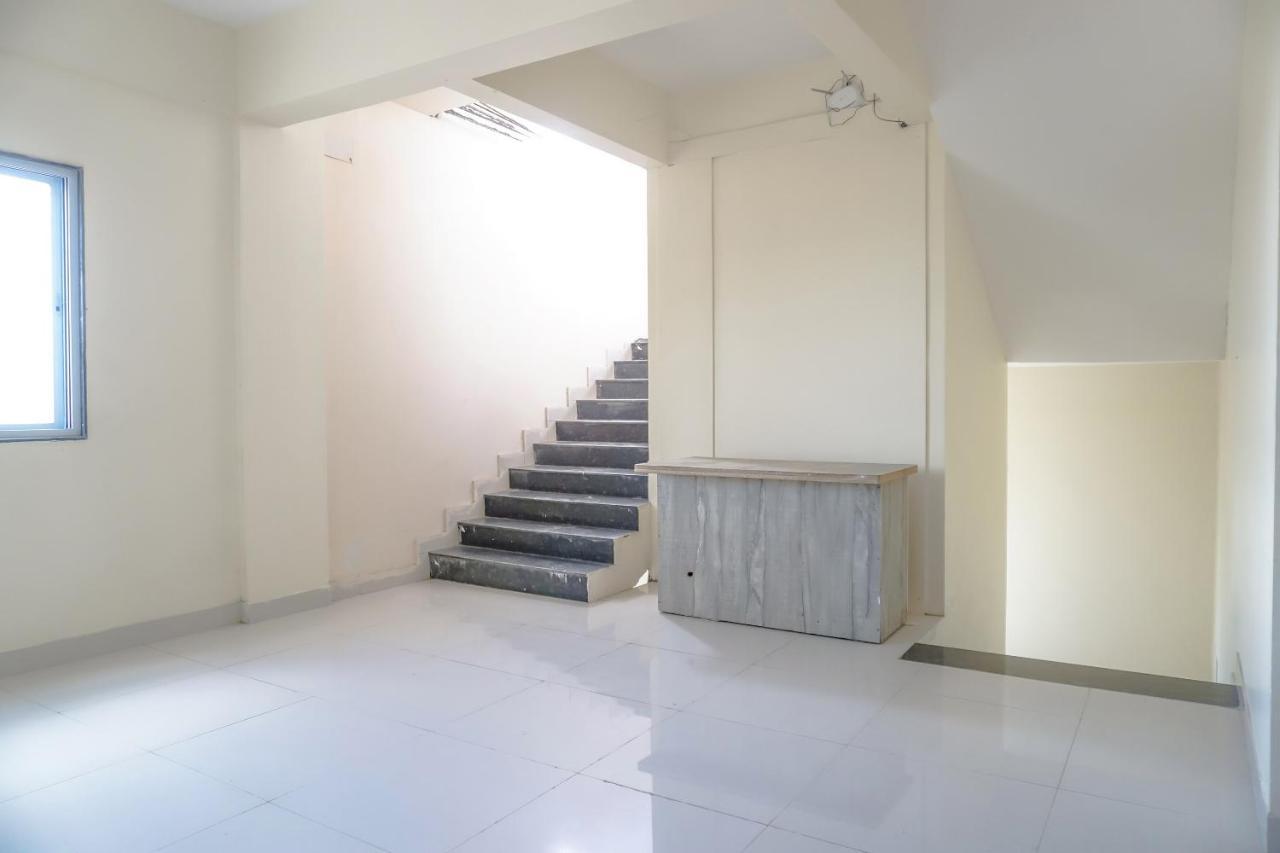 Oyo 81616 Omkar Executive Vagholi Exterior photo